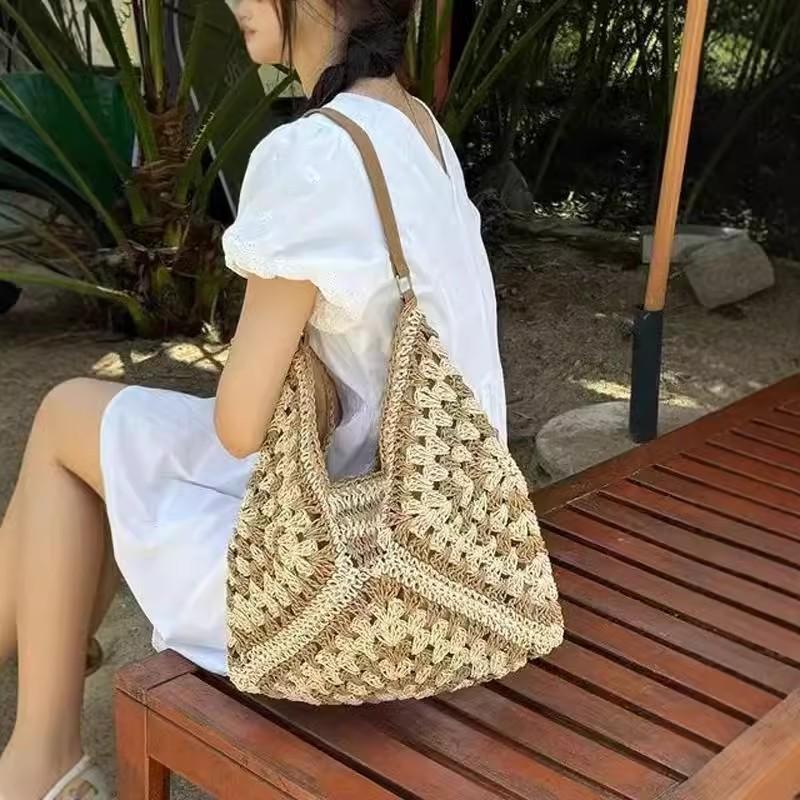 Casual Simple Hollow Literary Women Shoulder Bags Summer Vacati Beach Ladies Straw Woven Tote Travel Portable Female Handbags