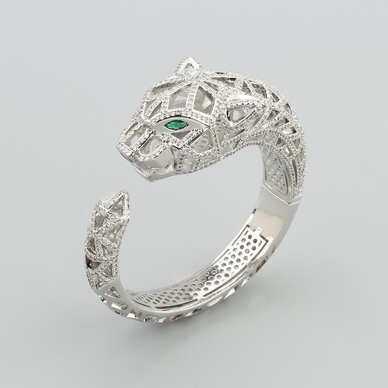 Brățară nouă la modă, exagerată, cu incrustații goale de leopard, cu deschidere la modă cu leopard