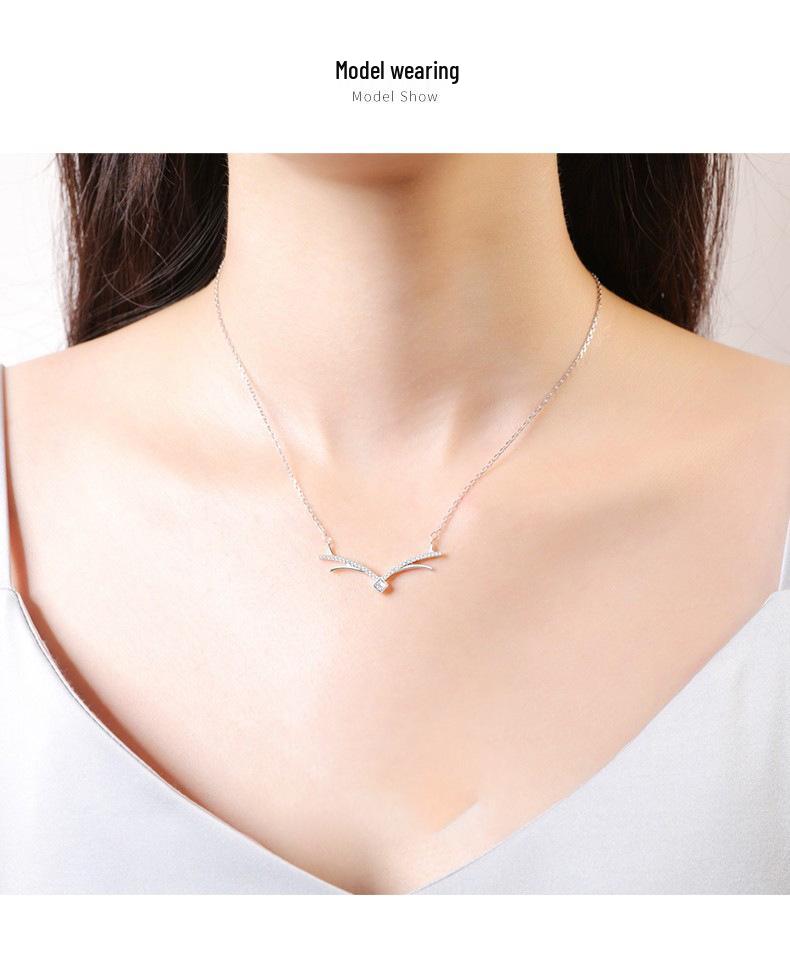 925 Silver Moose Antler Necklace - Lucky Clavicle Chain Pendant for Women, Creative Christmas Gift