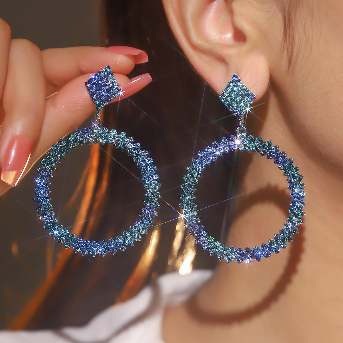 

Новые роскошные сверкающие серьги с бриллиантами от Temperament, круглые серьги Senior Sense Of Geometric, женские серьги, 1 пара