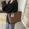 Versatile bag Women's tote bag Large capacity Four seasons shoulder bag Student class shoulder commuter bag