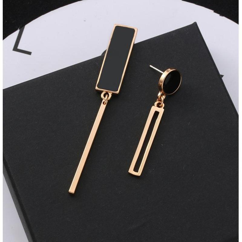 New Temperament Geometric Square Long Asymmetrical Stud Earrings for Women Fashion Charm Black Enamel Dangle Jewelry Accessories