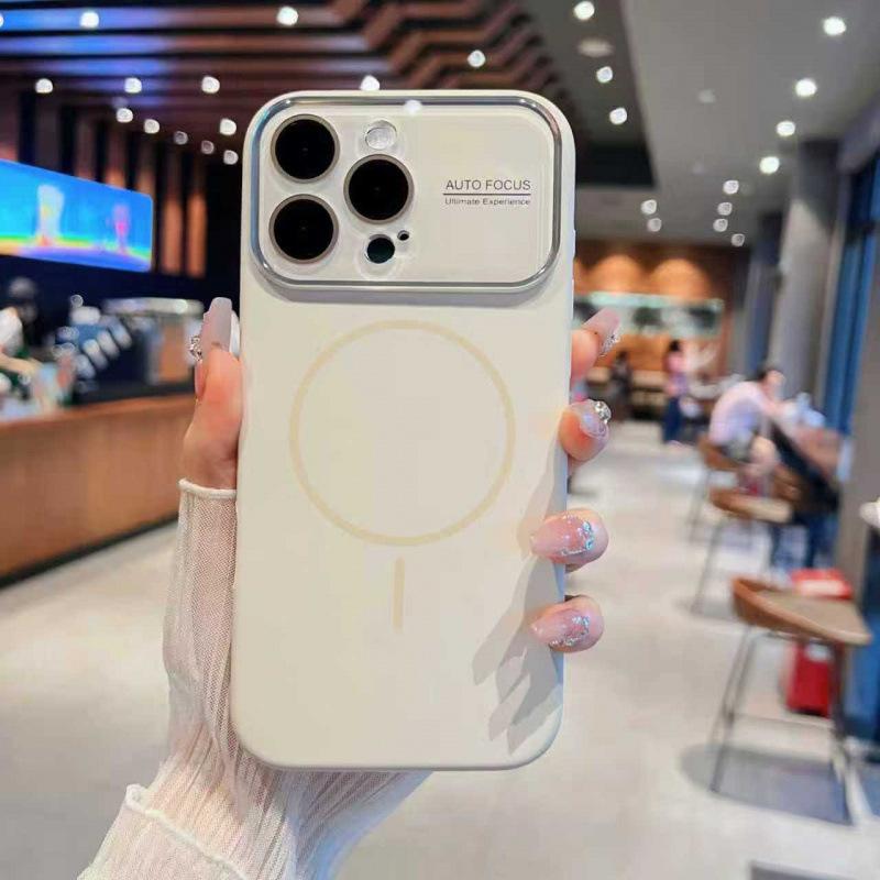 Applicable to iPhone17 large window liquid silicone mobile phone case Apple 16 fine ring magnetic attraction all-inclusive matte 15 hard case