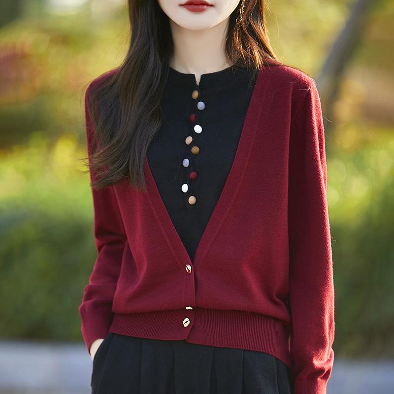 Round-neck Fake Two-piece Knitted Sweater, New Spring and Autumn Collection, Long-sleeved Coat Knitted Sweater