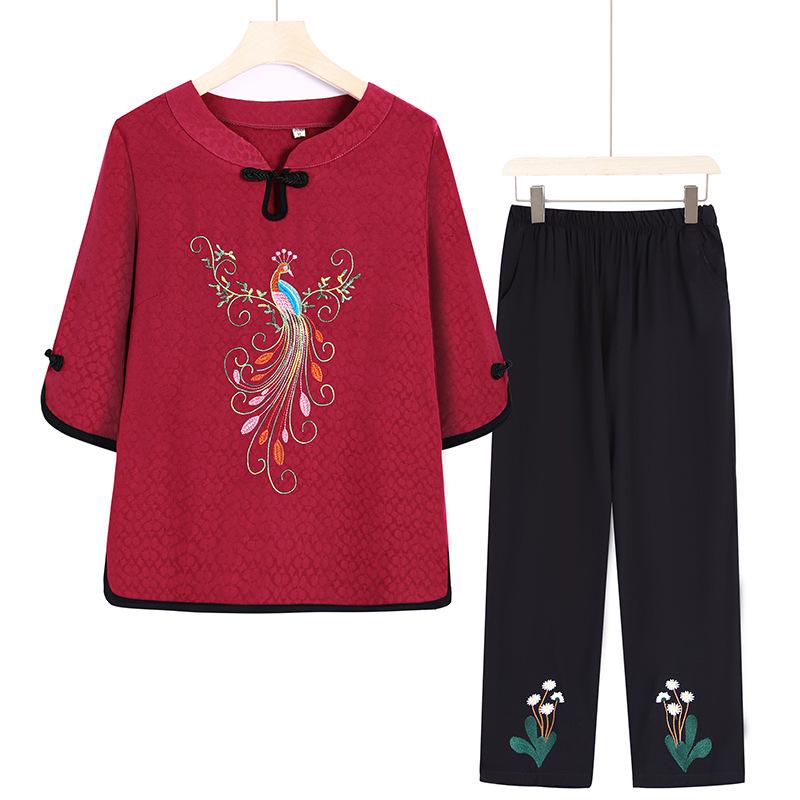 

Grandma s Stylish Summer Two-Piece: Printed Round Neck Top & Loose Pants for Women XL (For 80-100 lbs) красный
