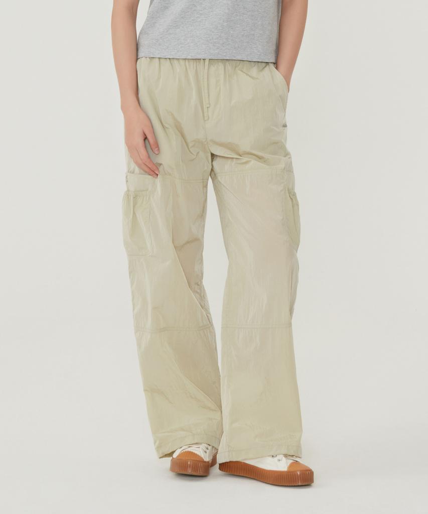 COVERNAT WOMAN Fluid Cargo Pants Light Khaki
