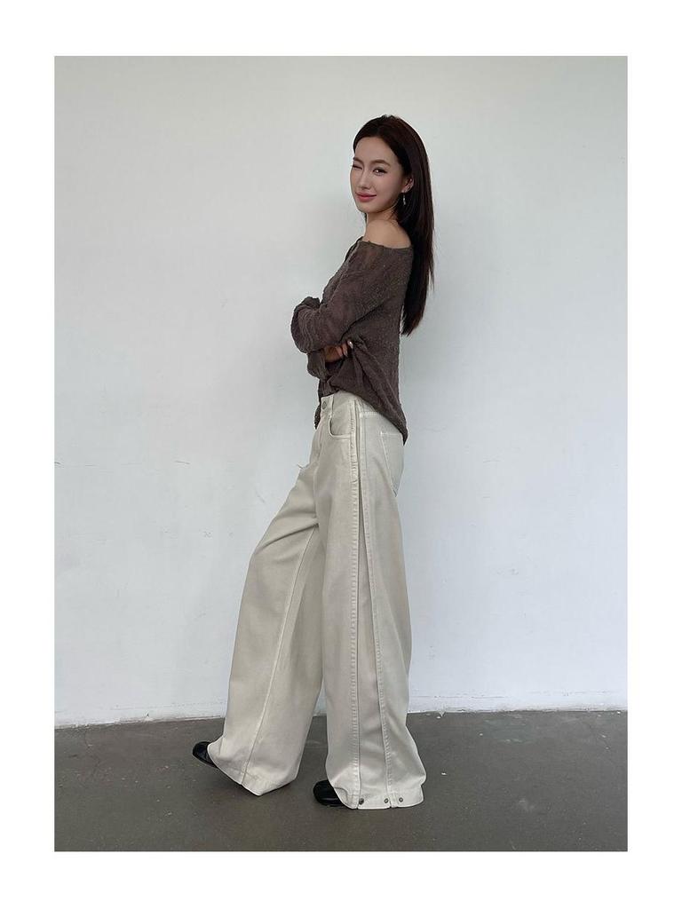 2025 Autumn/Winter Women's Off-White High-Waisted Retro Wide-Leg Jeans: Loose, Slimming, Floor-Length Straight-Leg Trousers.
