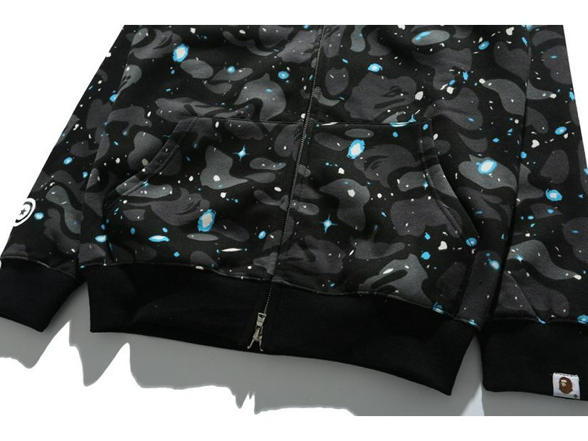 Pánská svítící mikina s hlavou žraloka - Se zipem, volný střih, s plyšem