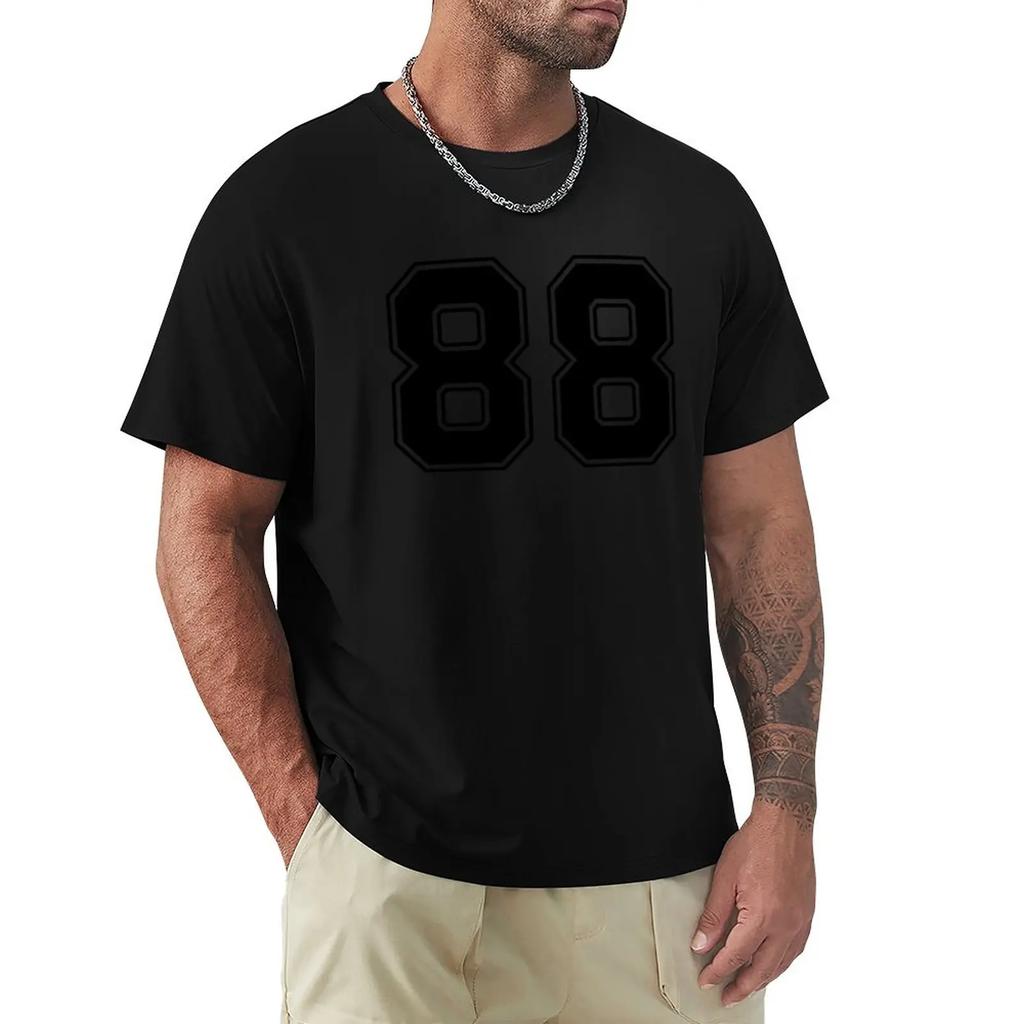 88 American Football Klassisch Vintage Sport Trikot Nummer in Schwarz Nummer auf Weißem Hintergrund für American Football Basis T-Shirt