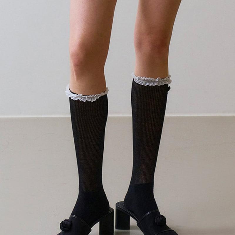 VINAJ Teeny Rose Baby Spitzensöckchen (Schwarz)