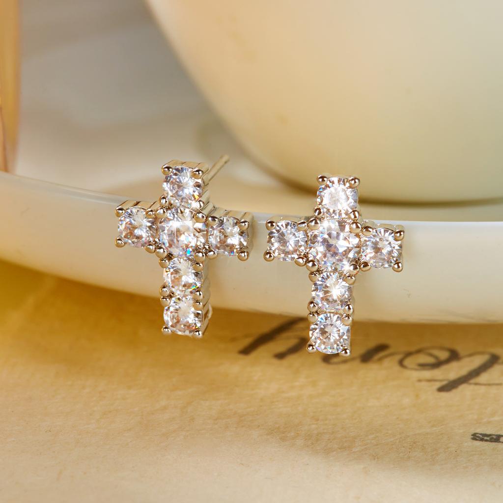 Exquisite Cross Sparkling Cubic Zirconia Small Stud Earring for Women Gothic Punk Cross Copper Earring Girls Party Charm Jewelry