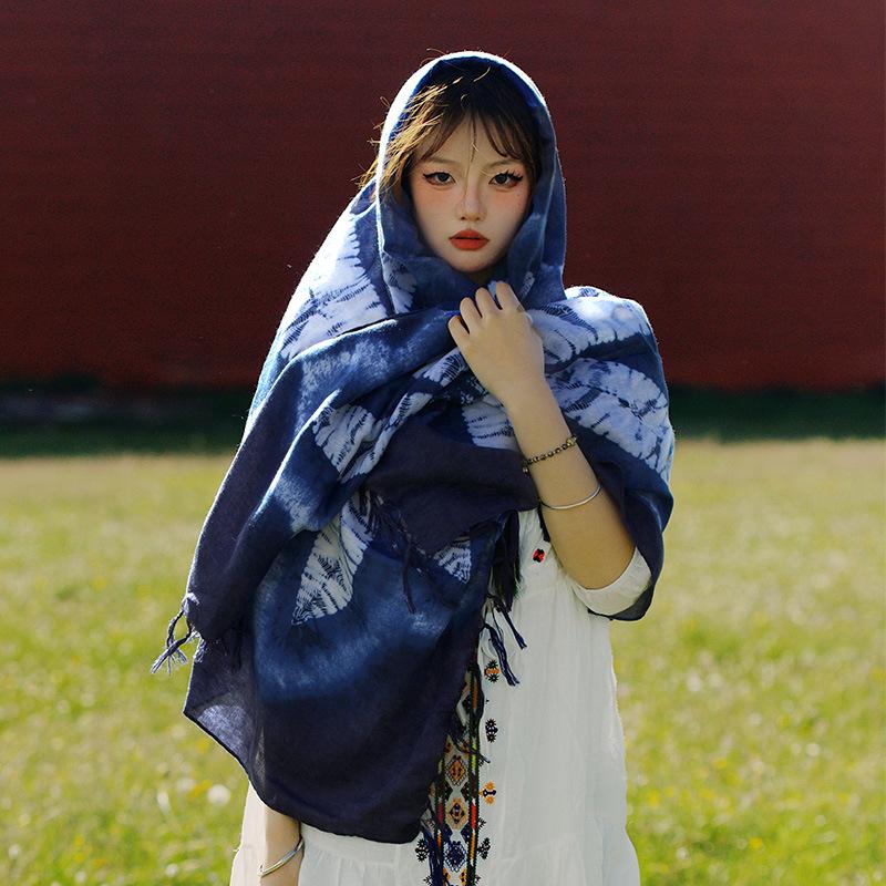 Ethnic Yunnan Dali Photo Shawl: Northwest Desert Scarf & Outerwear