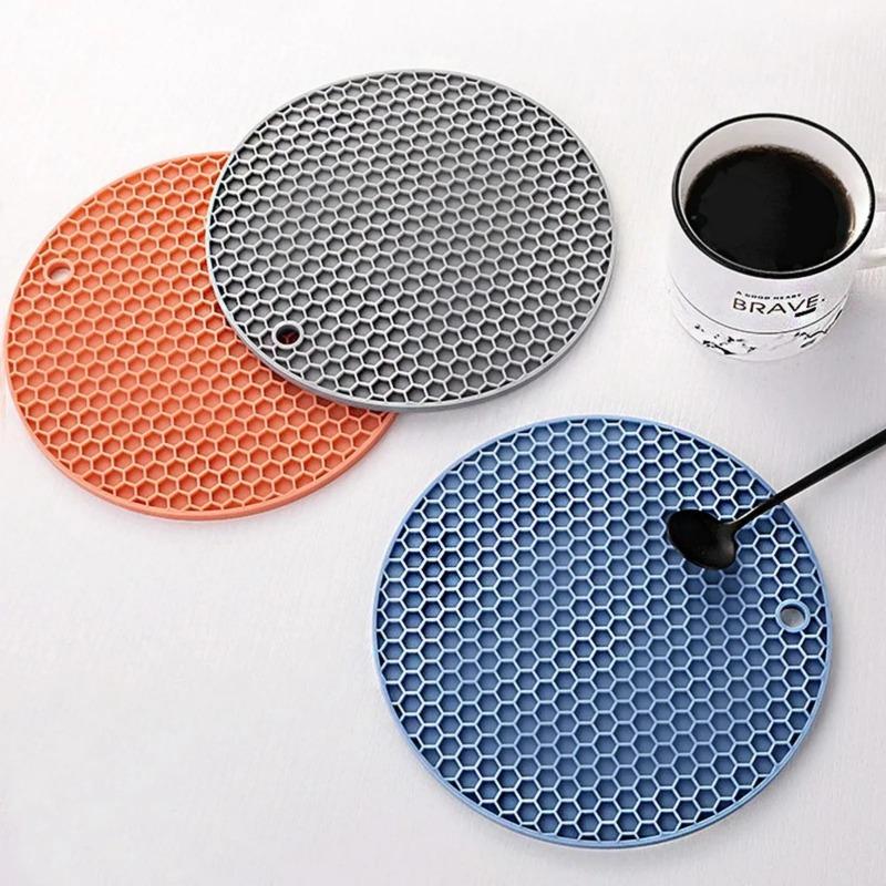 1ks silikonová podložka proti opaření Stojan na hrnce pro domácnost Ochrana kuchyňské desky Tepelně odolná protiskluzová kruhová silikonová podložka