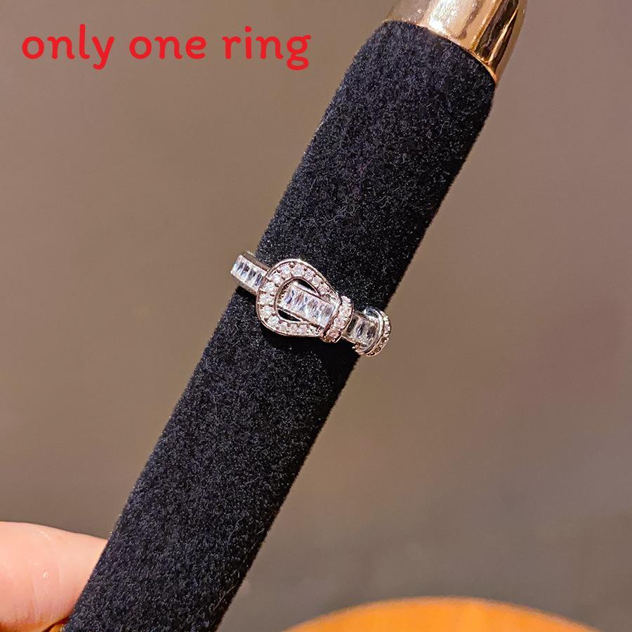 Copper Metal Zircon Geometric Designer Ring With Gold Plating For Women