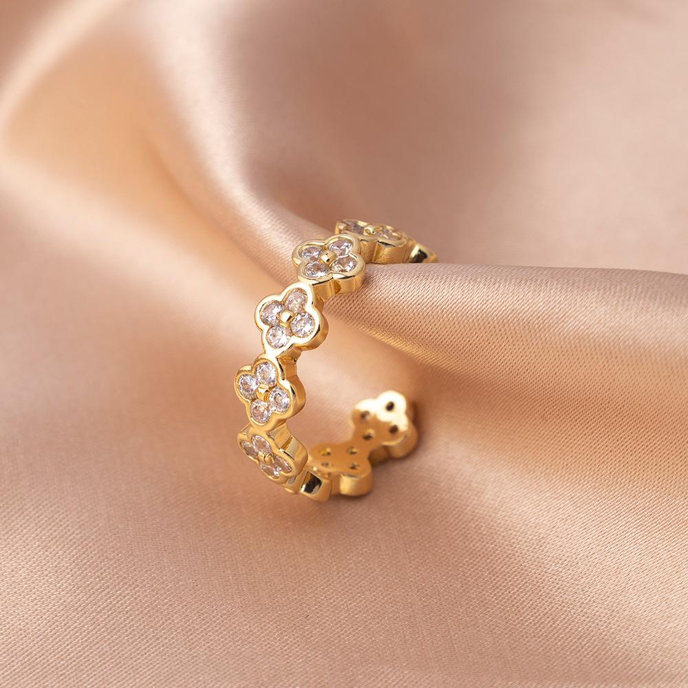 Four-leaf Clover Ring for Women Light Luxury High-end Fading Four-leaf Clover Open and Adjustable Plain Ring