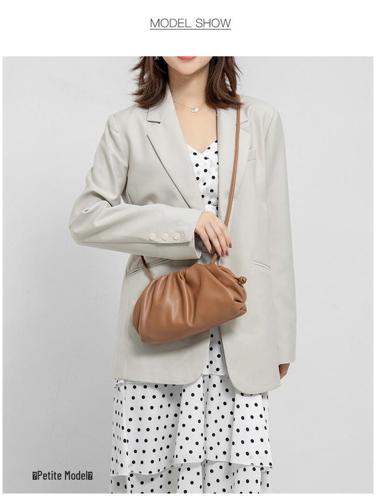 High-End Textured Cloud Dumpling Women's Shoulder Bag - Niche Pleated Design