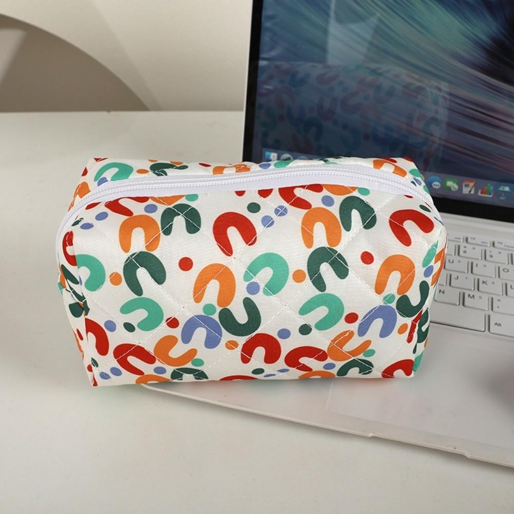 Portable Quilted Cotton Makeup Bag Flower Printed Large Capacity Travel Toiletry Bag Cosmetic Organizer for Women