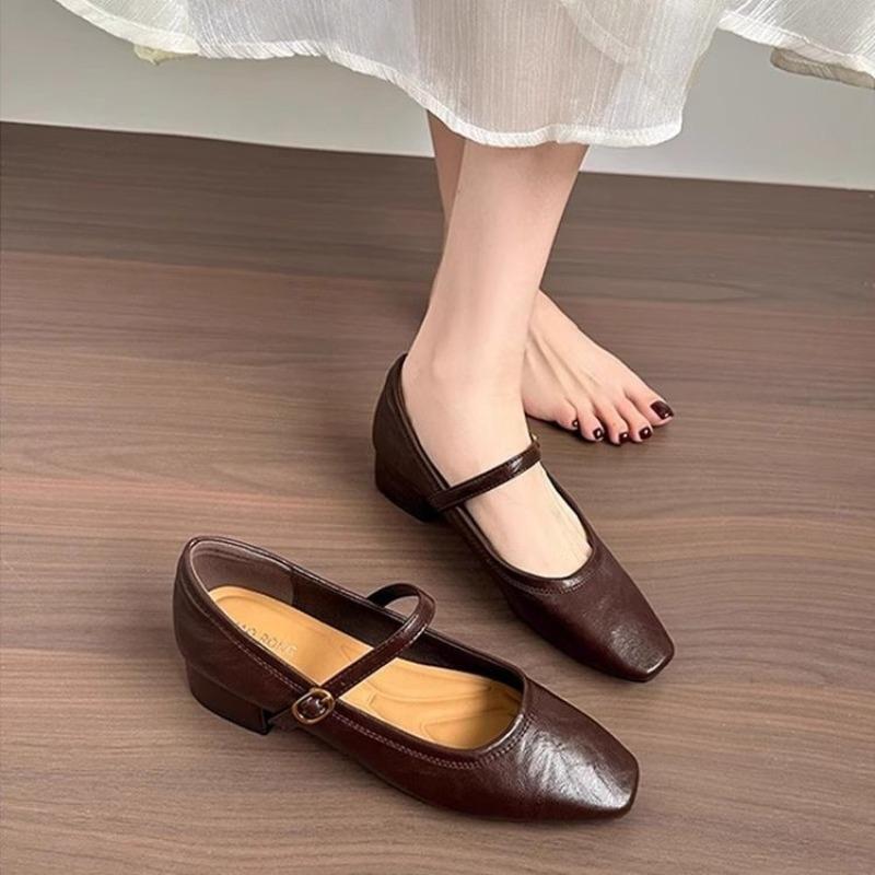 Fashion Hot Selling 2025 Summer New Luxury Women High Heels Concise Wine Pumps Female Metal Buckle Strap High Heels Lady Mary Jane Shoes