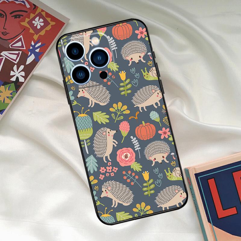 

Kawaii Hedgehog Heart Phone Case For iPhone 15 14 12 11 13 16 17 Pro Max 15 16 Plus 13 Mini 16e 17 Air Funda Cover iPhone 16 Plus