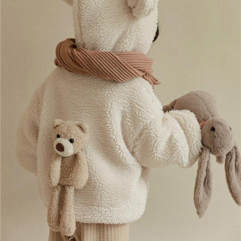 

Зимнее пальто из овчины с капюшоном для девочек — уютное, стильное и теплое 130 белый