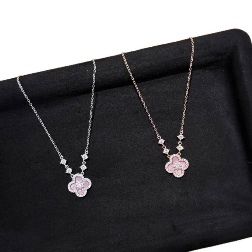 Cherry Blossom Pink Four-leaf Clover Necklace for Women Elegant and Sophisticated Collarbone Chain