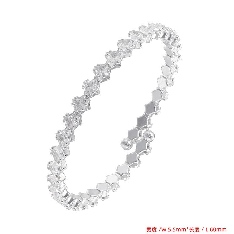 

Temperament Light Luxury Copper Inlaid With Zirconium Rhombus Bracelet Collar Exquisite Gypsy Jewelry Set Vl538-539