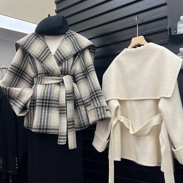 

Elegant Korean Style Plaid Woolen Coat for Women – Waist-Cinched Spring Outerwear XL (130-145 jin)