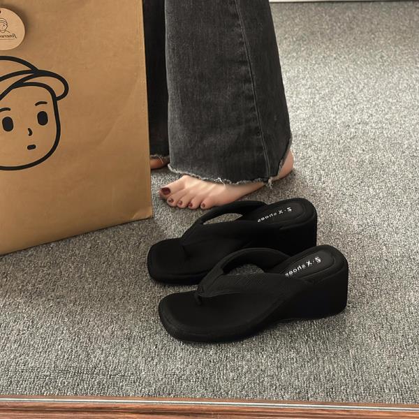 

Модные домашние тапочки Платформа Пляжная обувь На танкетке Шлепанцы Резиновые шлепанцы Слиперы Женские Сабо Мягкие Гавайские 2025 Сандалии Обувь W 35