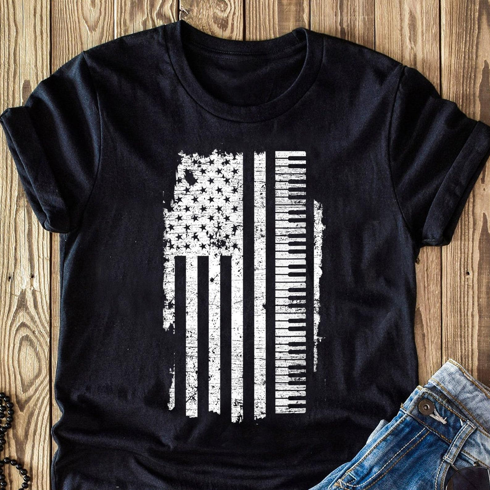 Piano T-Shirt - Keyboard USA Flag Pianist Gifts Music, Piano Player, Piano Lover, Gifts For Piano Music Instrument Lover M