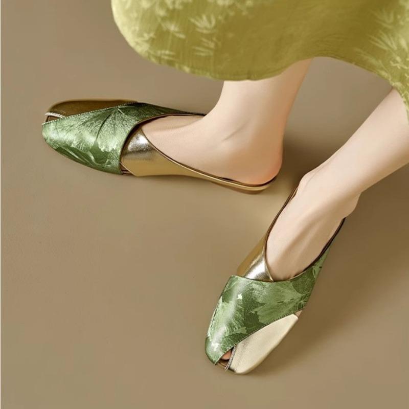 Baotou half-drag women's summer printing color matching square head hollow flat-bottomed cool slippers