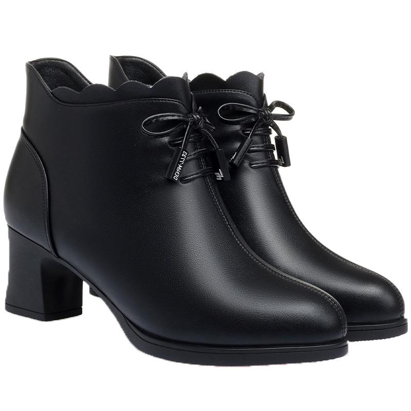 r shoes, leather shoes,    women's winter shoes, velvet non-slip, medium heel, winter short boots, thick heel warm cotton shoes