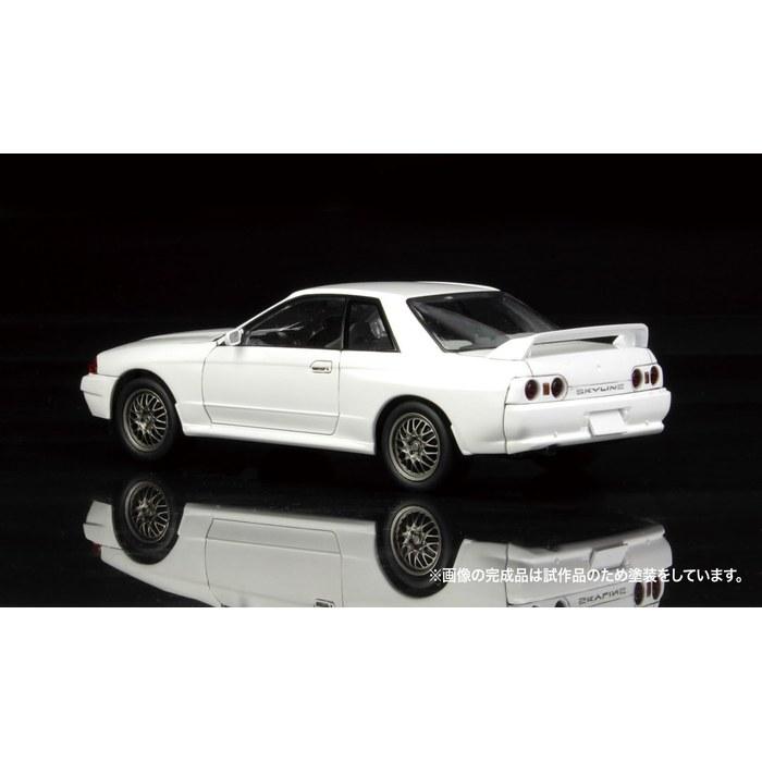 Platz MONO 1/32 Automobile Kit Nissan Skyline GT-R V SpecII (Crystal White) Assembled Plastic Model Kit MN05