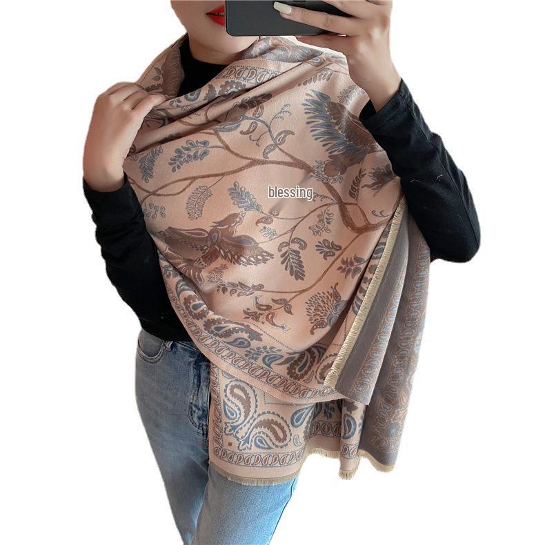 400g Retro Ethnic Bluebird Scarf: Women's Winter Warm Neck Warmer, High-End Imitation Cashmere Shawl.