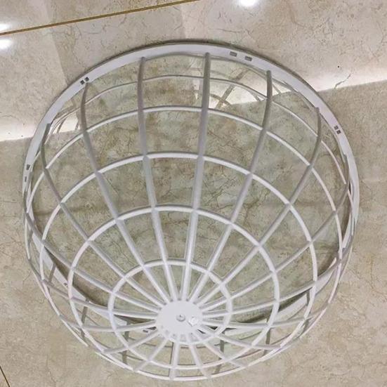 Rullande Kycklingbollbur Avtagbar Kycklingboll Plastnätinhägnad Kycklingar Sfärbur för Frigående Hamstrar Papegojor Kycklingar