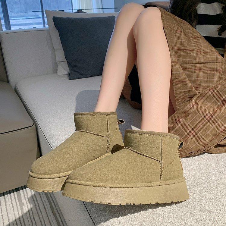 Solid Color Snow Boots 2025 Autumn and Winter Fashion Cotton Shoes Korean Version Foot Cover Non-slip Velvet Comfortable Short Women's Shoes Foreig
