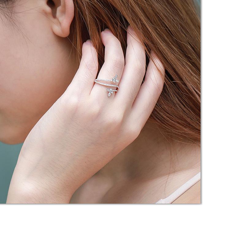 Japan and South Korea Version of The Minority Design Butterfly Ring Woman Fold Tinfoil Closed Ring Small Fresh Luxury