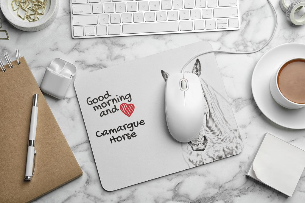 Camargue Horse - Baskılı mouse pad, atlı kişiselleştirilmiş pad, Art-Dog markasından bir ofis çalışanı için benzersiz bir alet