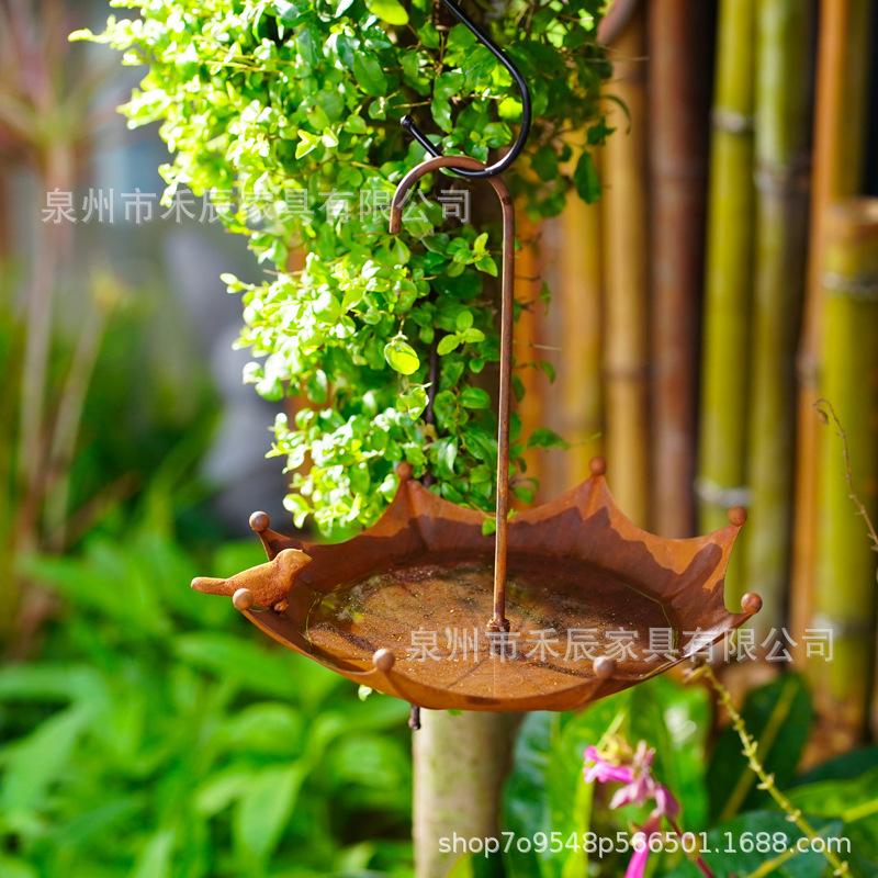 Rustic Umbrella Shaped Metal Bird Feeder Hanging Garden Yard Decor Outdoor Weather Resistant Metal Craft