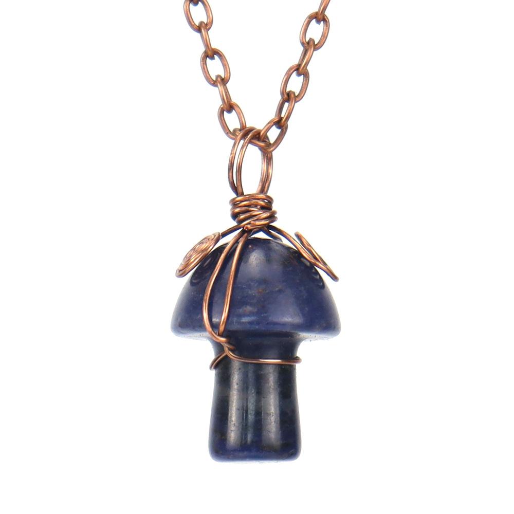 Hand-Wound Crystal Green Dongling Agate Small Mushroom Pendant Necklace Jewelry N586