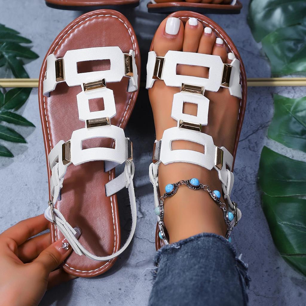 Fashion Women Sandals Comfortable with Metal Decoration Shoes for Women Flat Casual Beach Shoes New Round Headed Leather Ladies Sandals