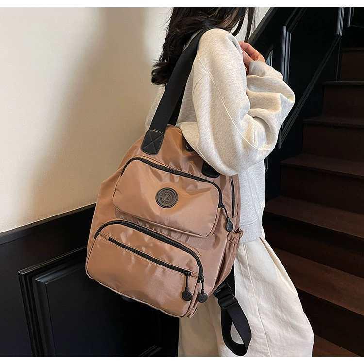 

2025 Women s Large Capacity Lightweight Multifunctional Travel Backpack – Stylish and Versatile for Commuting and Studying 31x20x41 хакі