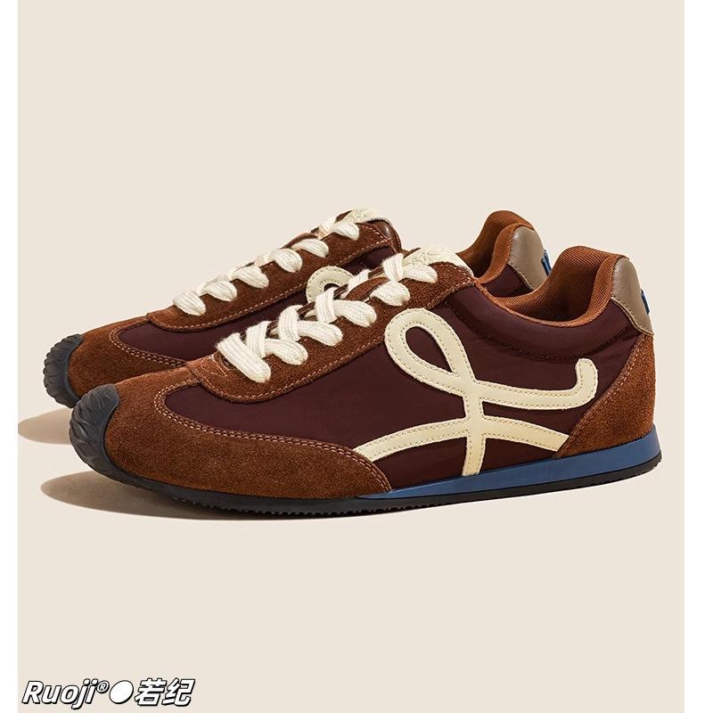 Asymmetrical large toe lace-up casual sneakers women's shoes
