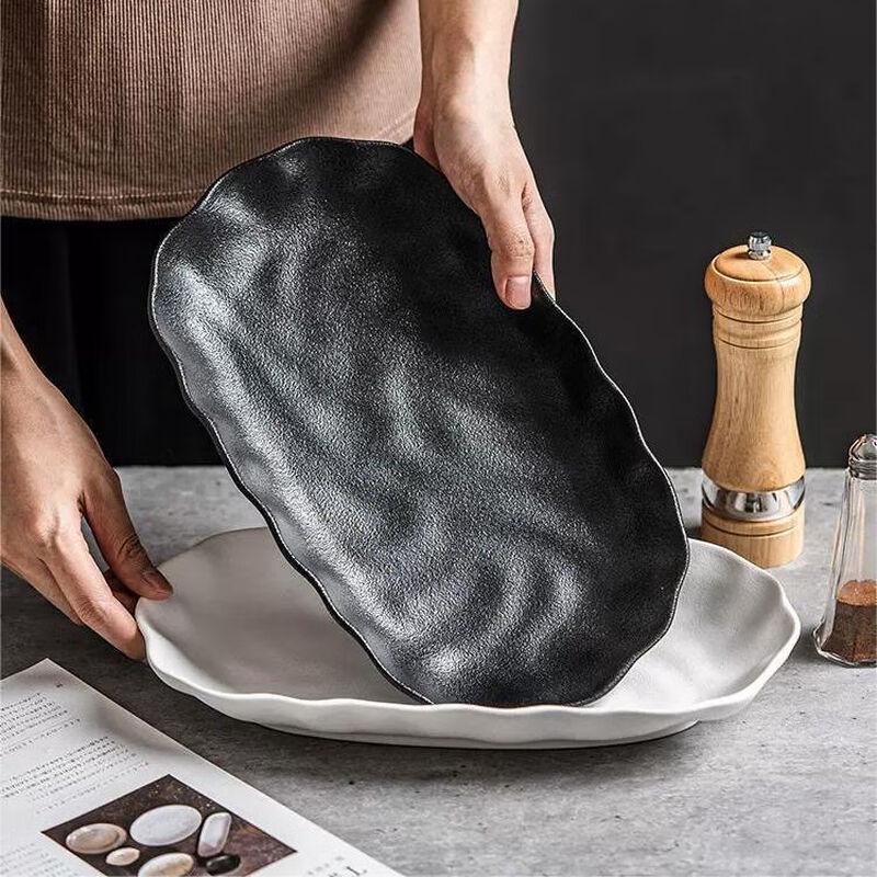 Zhì Shì Premium 12-inch Scalloped Fish Serving Plate