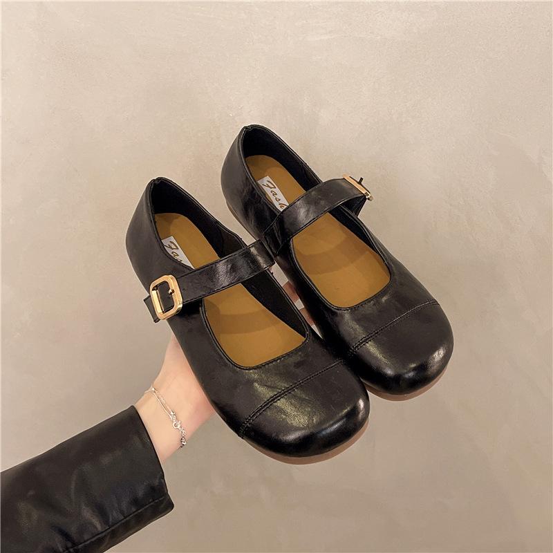 

Женские туфли-лодочки из кожи с плоской подошвой, мягким носком и неглубоким воротом, весна 2025 г., универсальные туфли Мэри Джейн с одной педалью и пряжкой на ремне 35 чёрный