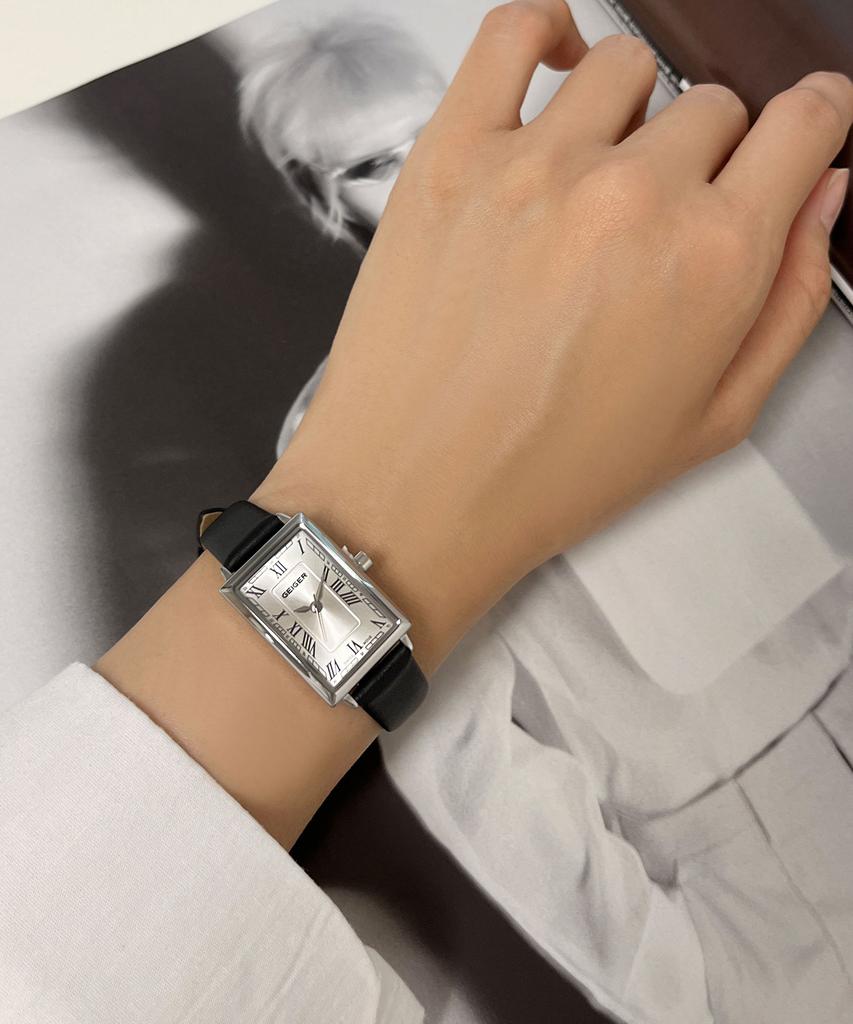 Gaigeo Ge8060Wtbk Women'S Square Leather Watch (+1 Mesh Band)