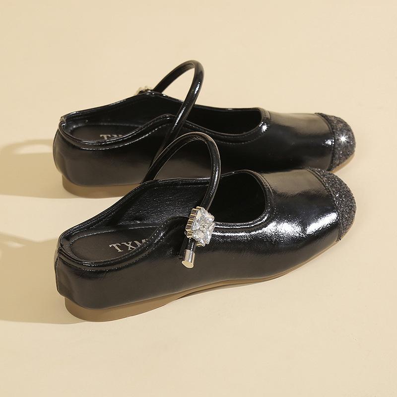 Outer slippers women's 2025 new summer flat bottom inner height increase half slippers soft-soled sandals silver Mary Jane women's shoes