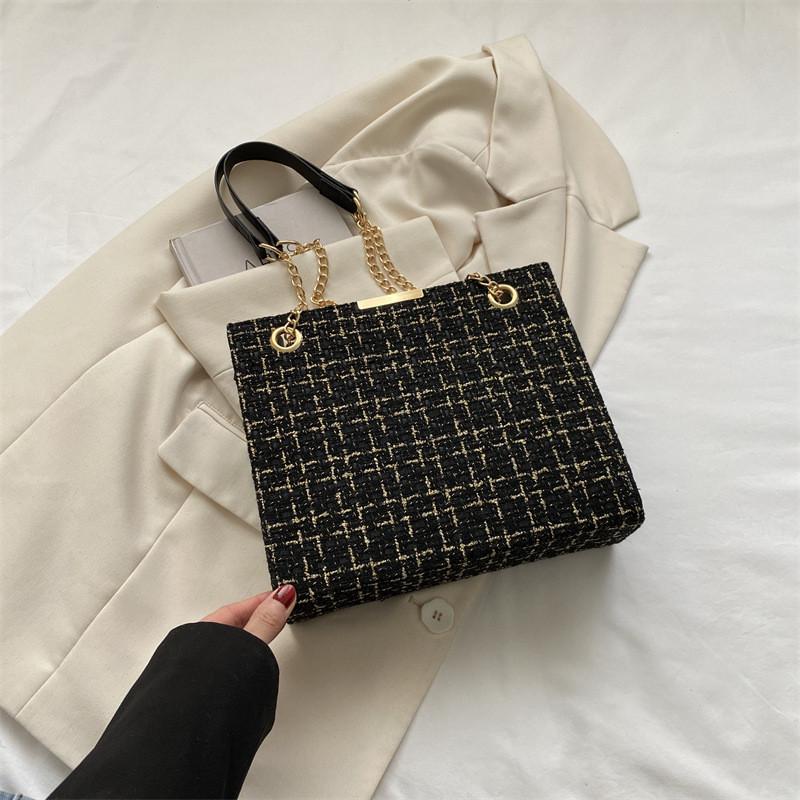 Chic Retro Large Capacity Tote Bag 2023 Summer New Fashion Chain Shoulder Bag For Casual Commute Crossbody