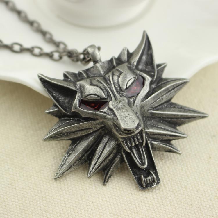 The Witcher 3: Wild Hunt Wolf Head Zinc Alloy Pendant Necklace with Three Game Maps