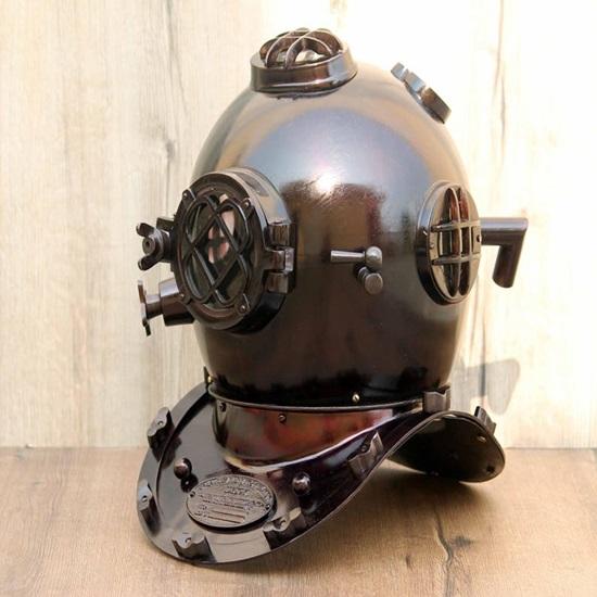 45.72 Cm Diver Helmet  Maritime Nautical Collectible  Home Decor Accent