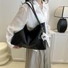 Large Capacity Elegant Tote Bag For Women Available In Chic Colors For Daily Use